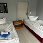 Monteurzimmervermietung Zu Den Zwei Linden Eggersdorf Eggersdorf (Salzland)