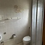 Monteurzimmervermietung Zu Den Zwei Linden Eggersdorf