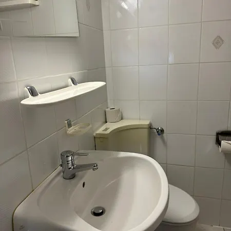 Monteurzimmervermietung Zu Den Zwei Linden Eggersdorf Casa de hóspedes