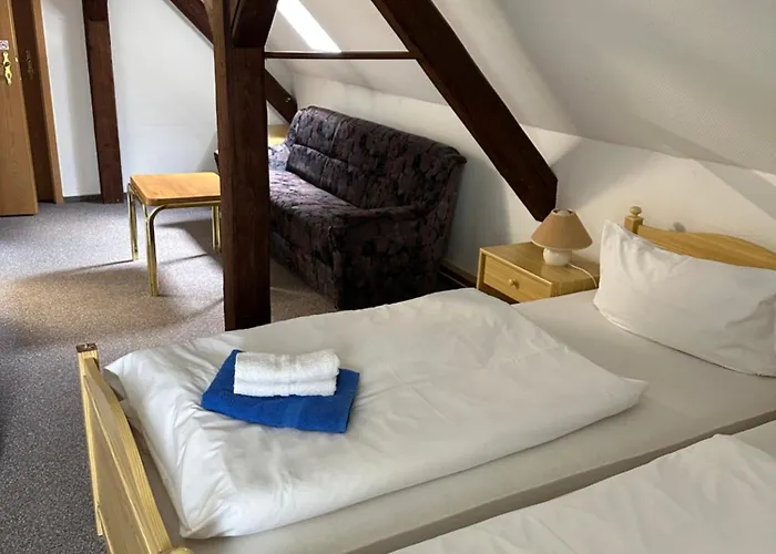 Pensionat Monteurzimmervermietung Zu Den Zwei Linden Eggersdorf Eggersdorf (Salzland)