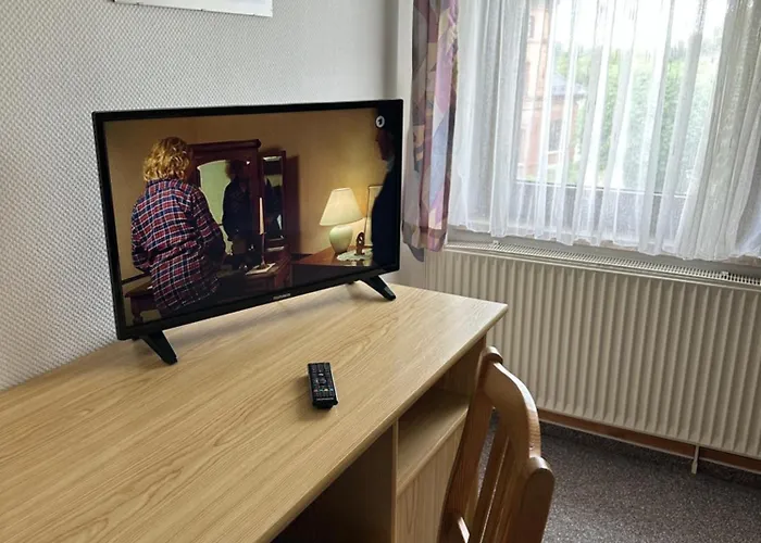 Monteurzimmervermietung Zu Den Zwei Linden Eggersdorf Pensionat 3*