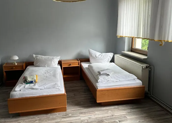 Monteurzimmervermietung Zu Den Zwei Linden Eggersdorf 3*