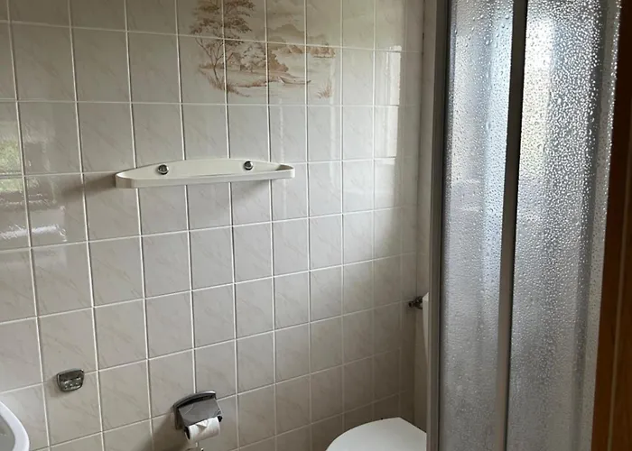 Monteurzimmervermietung Zu Den Zwei Linden Eggersdorf