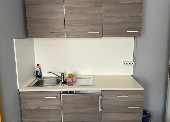 Pensionat Monteurzimmervermietung Zu Den Zwei Linden Eggersdorf 3*